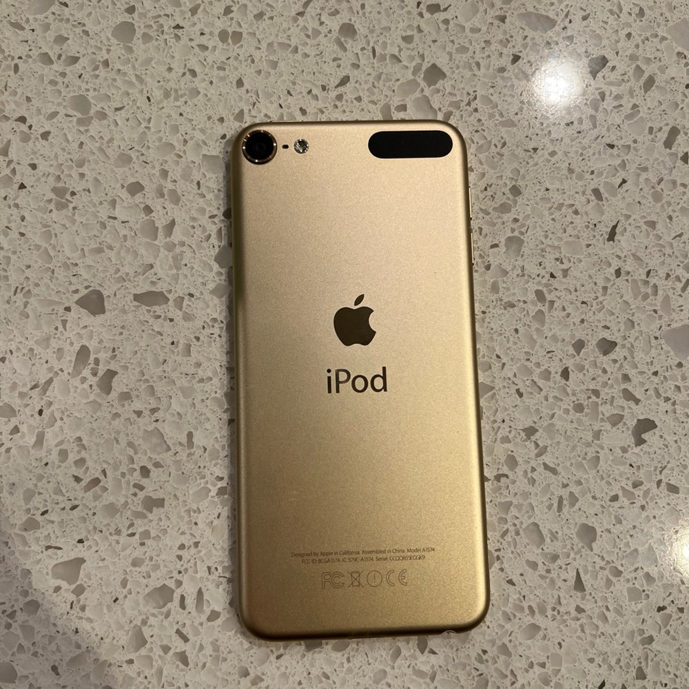Apple iPod touch seventh generation 32 GB